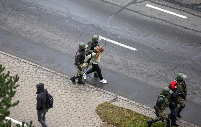 Кількість затриманих на протестах у Білорусі перевищила 500