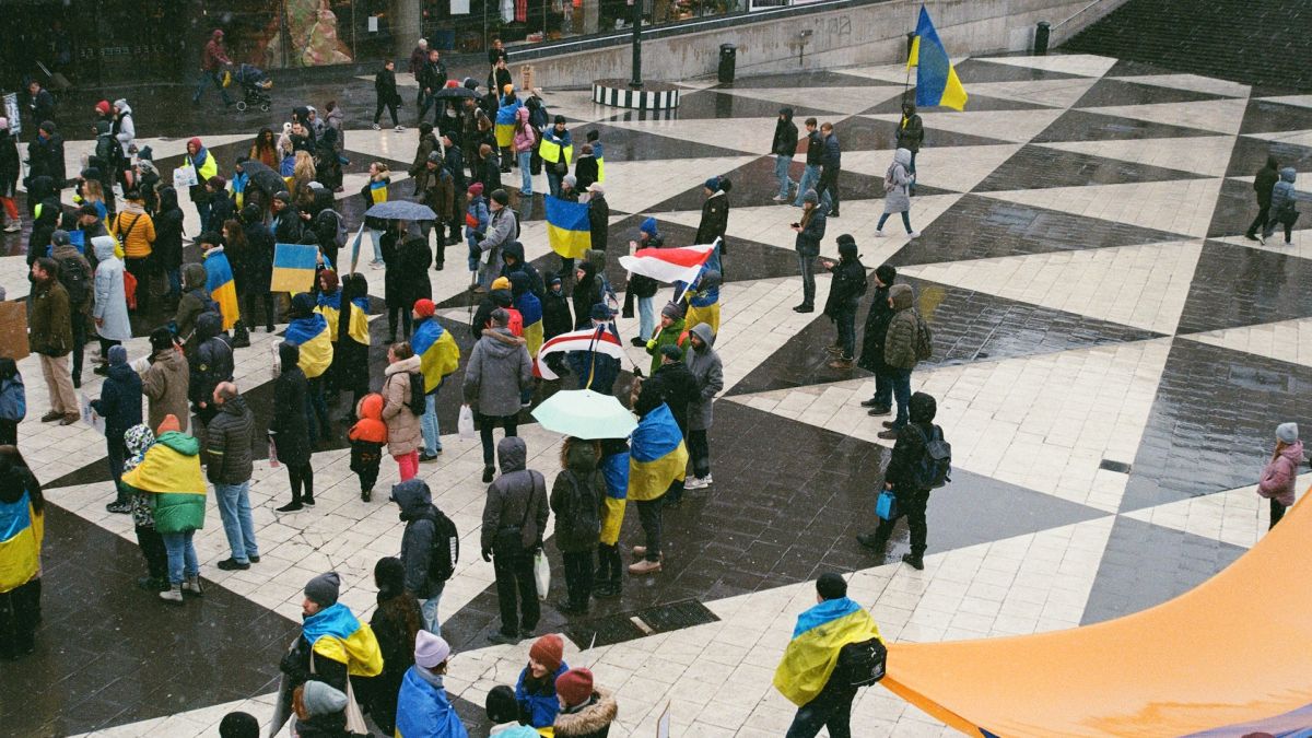 Украинские беженцы в Швеции подали петицию про изменение правил - о чем  идет речь | РБК Украина