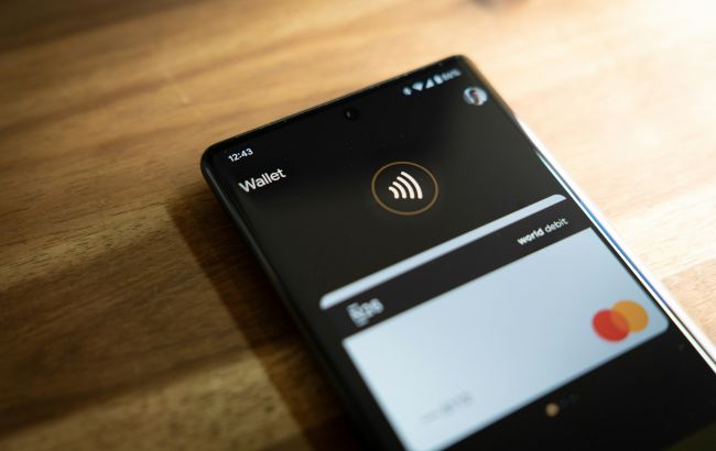 Google лишит некоторых владельцев Android возможности расплачиваться с помощью смартфона: названа причина
