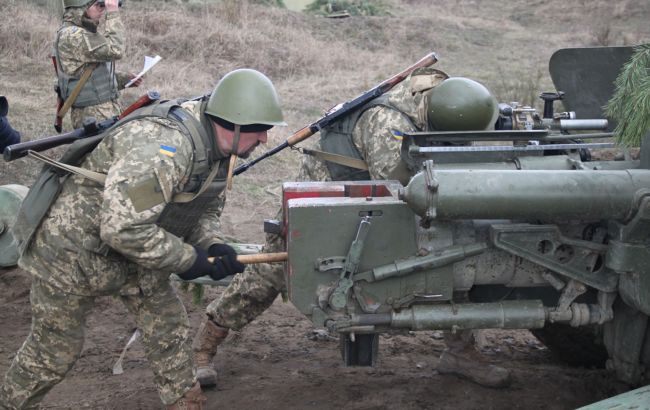 ЗСУ відбили ворожі штурми на Донбасі. Ворог обстрілює міста, - зведення Генштабу