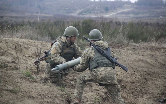 ВСУ уничтожили машину с оккупантами в Херсонской области