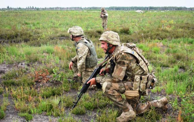 За останню добу інтенсивність обстрілів українських позицій зменшилася, - штаб АТО