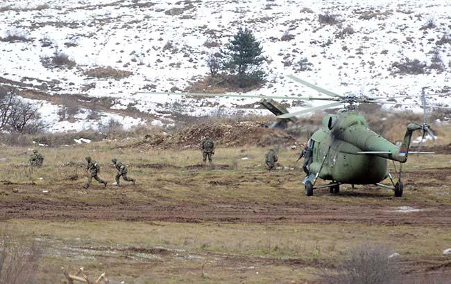 Сербия начала военные учения возле Косова