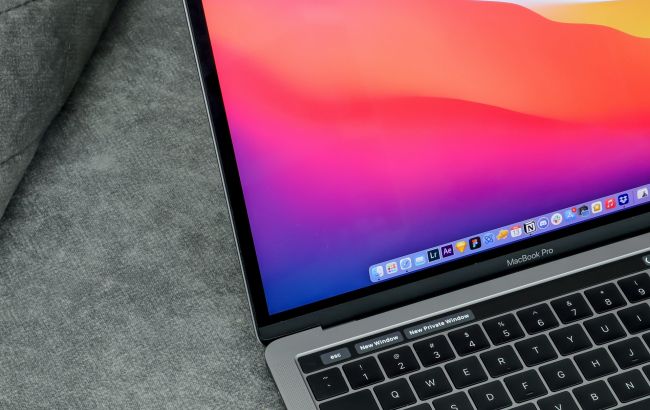 Apple нарешті випустить MacBook Pro з OLED-дисплеєм: названа дата