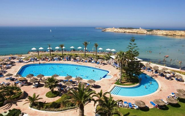 Сім чартерів на тиждень: тури в Туніс з'явилися у продажу за рекордно низькими цінами