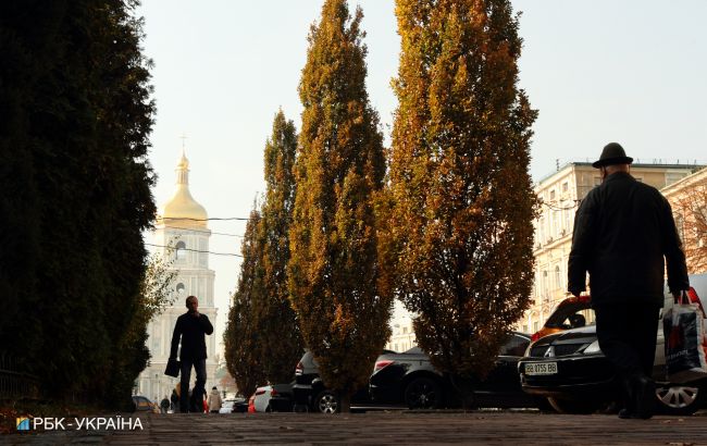 Мінлива хмарність, але без опадів: прогноз погоди на завтра