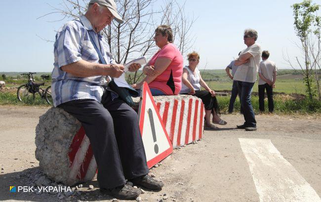 Украина начнет погашать долги по пенсиям жителям ОРДЛО: Кабмин утвердил порядок