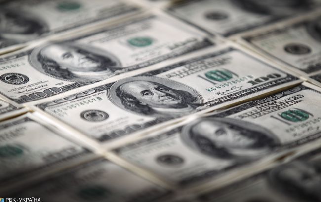 NBU rallied the dollar after a four-day drop