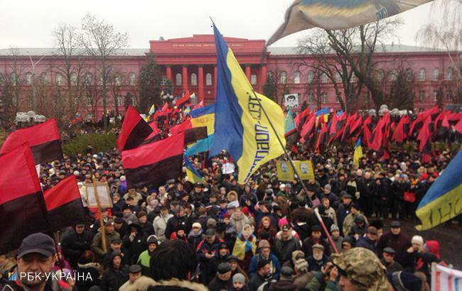 Марш за імпічмент: близько 3 тис. активістів зібралися біля університету Шевченка