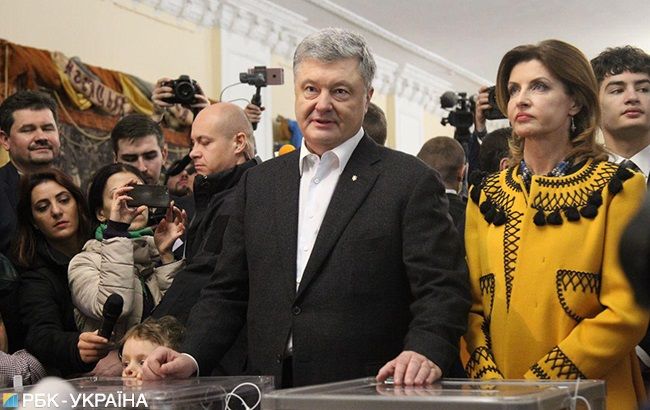 Порошенко проголосував на виборах