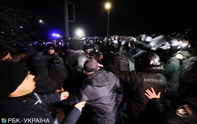 Полиция в Новых Санжарах за день задержала 24 участника акции протеста