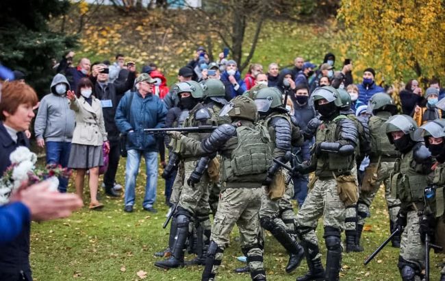 Протесты в Беларуси: известно о более сотни задержанных