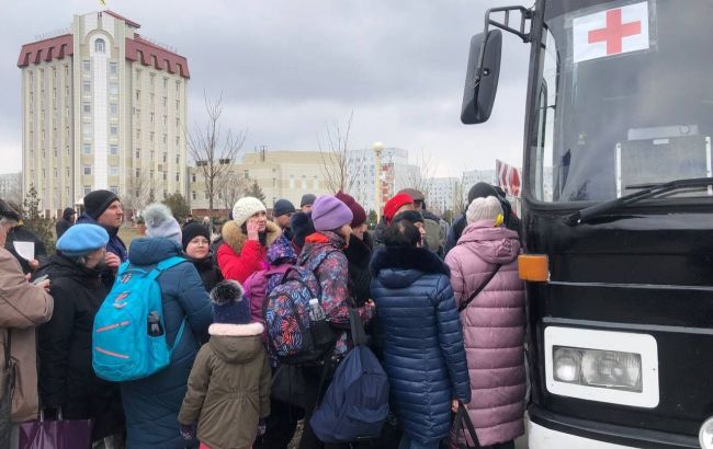 Евакуаційну колону з Енергодару розблокували, вона вирушила на Запоріжжя