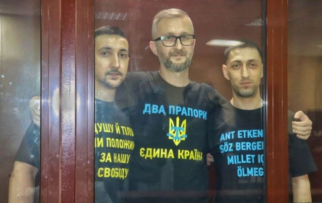 Джелялова и еще двух крымских политзаключенных могут депортировать в РФ, - омбудсмен