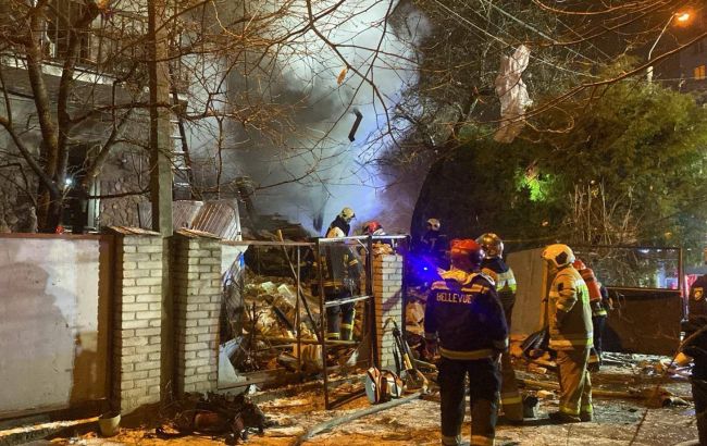 Во Львове взорвался частный дом: под завалами могут быть люди