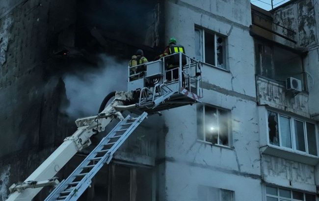 Атака "Шахедів" на Київ: з'явилося фото пожежі будинку й уточнені наслідки