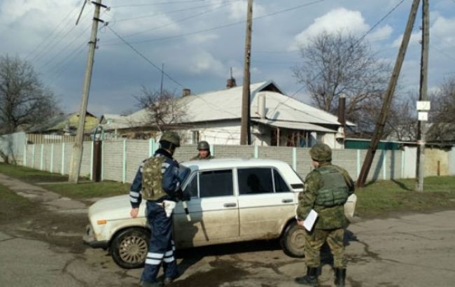 Під час проведення спецоперації в Мар'їнці поліція встановила особи 17 бойовиків