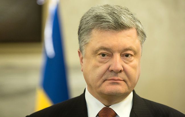 Порошенко: Катар готовий надати Україні скраплений газ