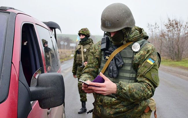 Прикордонники зафіксували збільшення пасажиропотоку через КПВВ на Донбасі