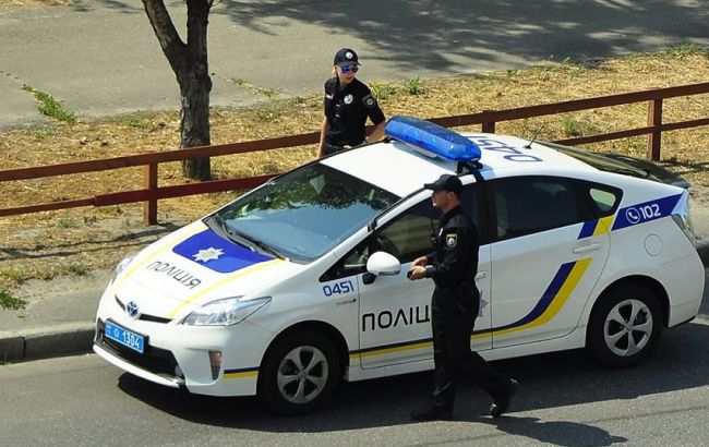 У Дніпропетровській області у зловмисника вилучили зброю та наркотики