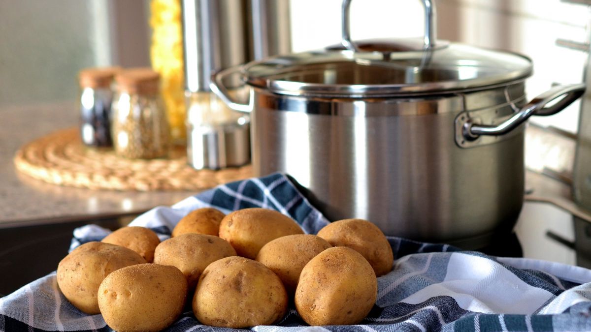 Ингредиенты для картошки в мундире:
