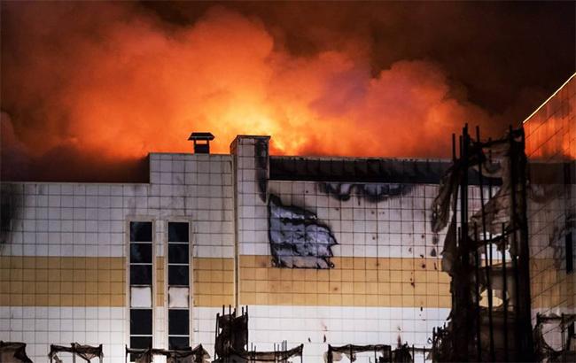 "Наші діти горіли, а ми просто спостерігали": родичі загиблих розповіли про пожежу в Кемерово