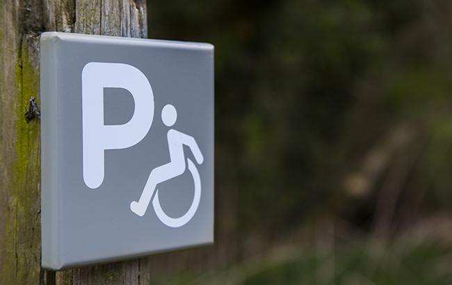 Рада планує віднести осіб в інвалідних візках до учасників дорожнього руху