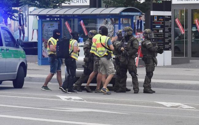 Стрельба в Мюнхене: полиция провела первые обыски