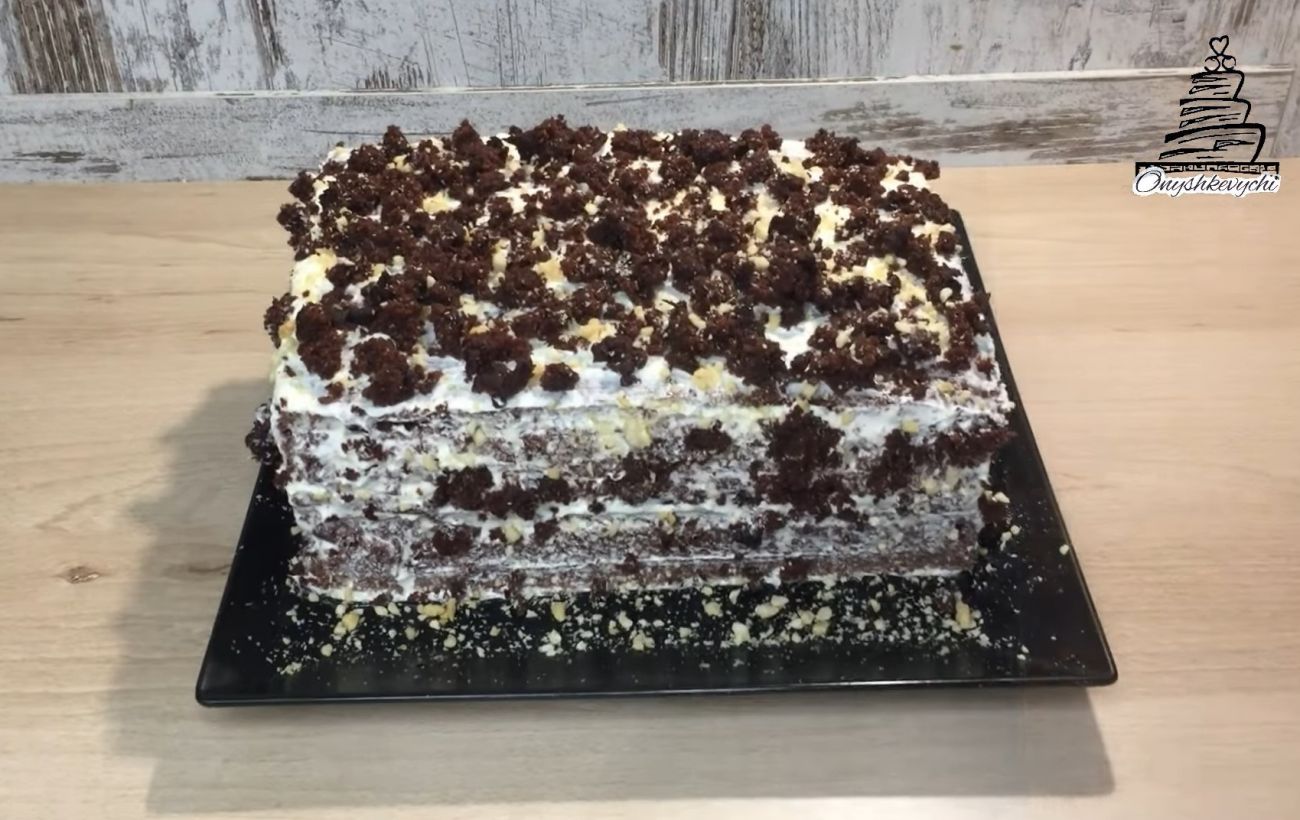 Пышный шоколадный торт на кефире: без замешивания и лишней мороки