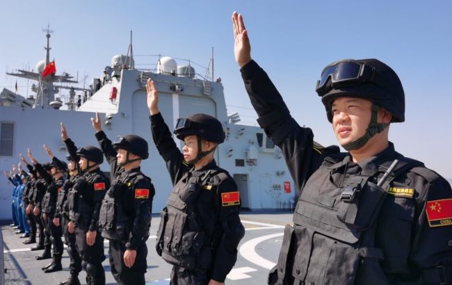 Китай розпочав військові навчання біля Тайваню як "суворе попередження"
