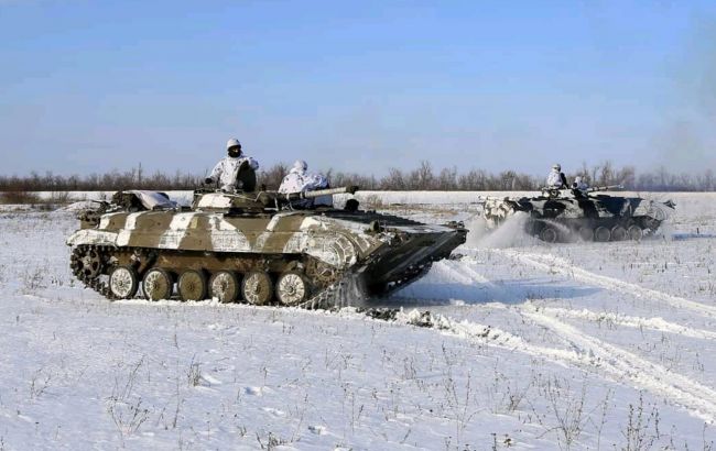 Бойовики вісім разів обстріляли українські позиції на Донбасі