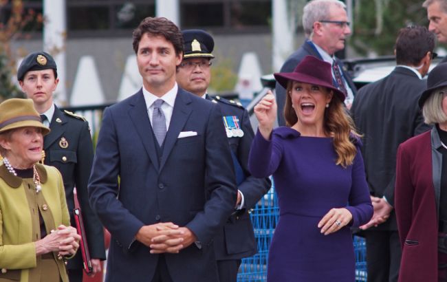 Дружину прем'єра Канади перевіряють на коронавірус, Трюдо пішов на карантин