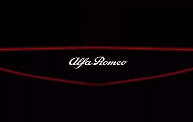 Alfa Romeo показала таємничий кросовер у святковому відео