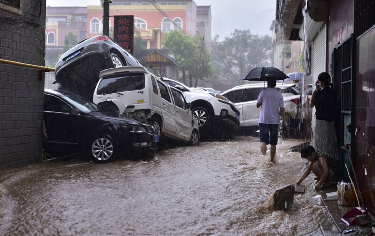 Subway flooding in China – 12 people killed, five more injured