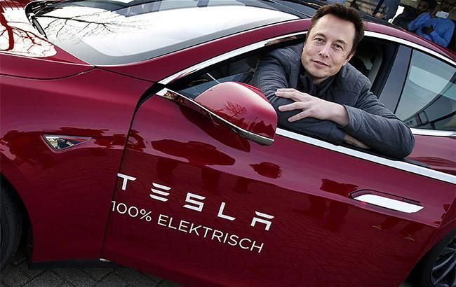 Маск решил закрыть магазины Tesla