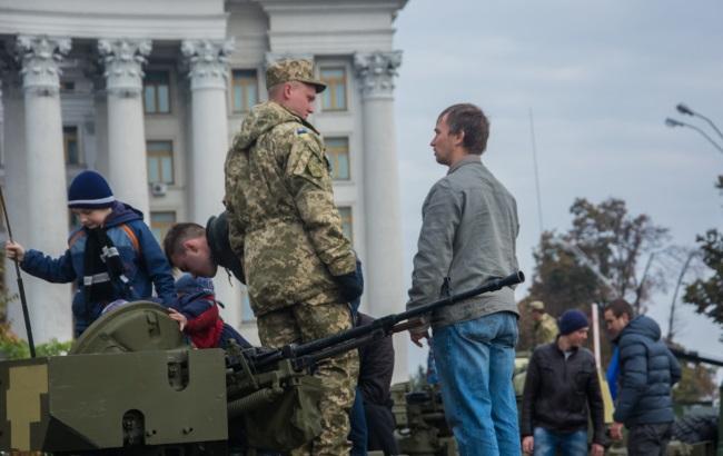 Выставка новейшей украинской военной техники. Фото