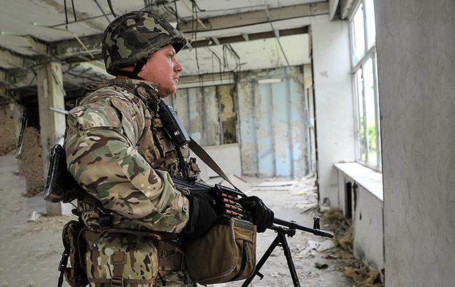 На Донбассе за день ранения получили трое военных, - штаб АТО