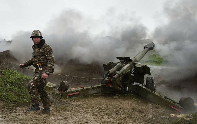 У Азербайджані під обстріл потрапила школа, є поранені