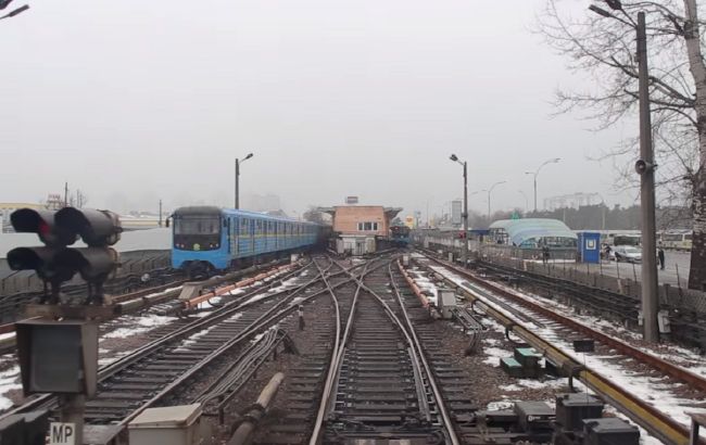 Українців захопило 25-секундне відео поїздки в метро від "Лісової" до "Академмістечка"