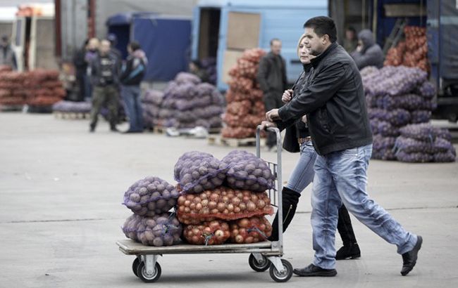 Госстат назвал продукты, которые дорожают быстрее всего