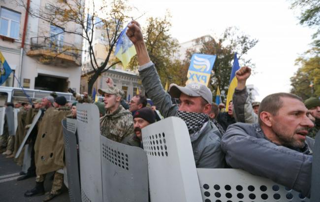 Мітингувальники під Радою завтра мають намір зібрати "віче"