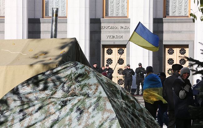 Полиция обнаружила оружие возле палаточного городка под Радой