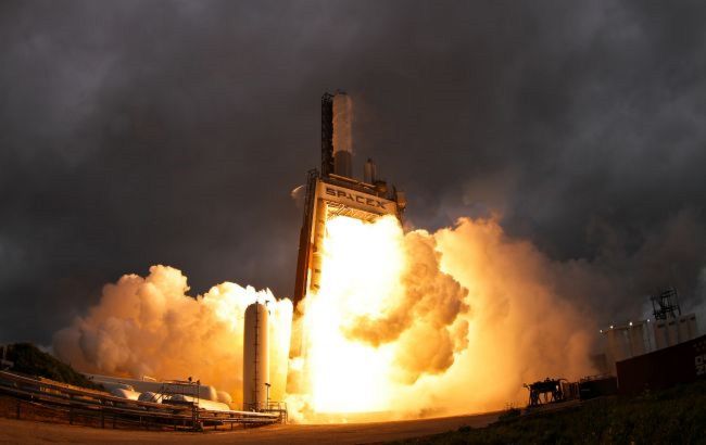 Ракета SpaceX стартувала з четвертою за місяць групою інтернет-супутників Ілона Маска