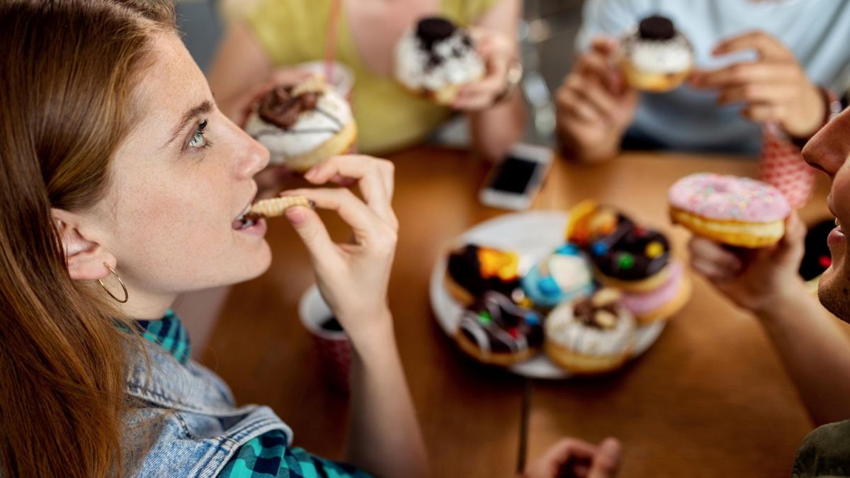 9 признаков того, что вы едите слишком много сахара